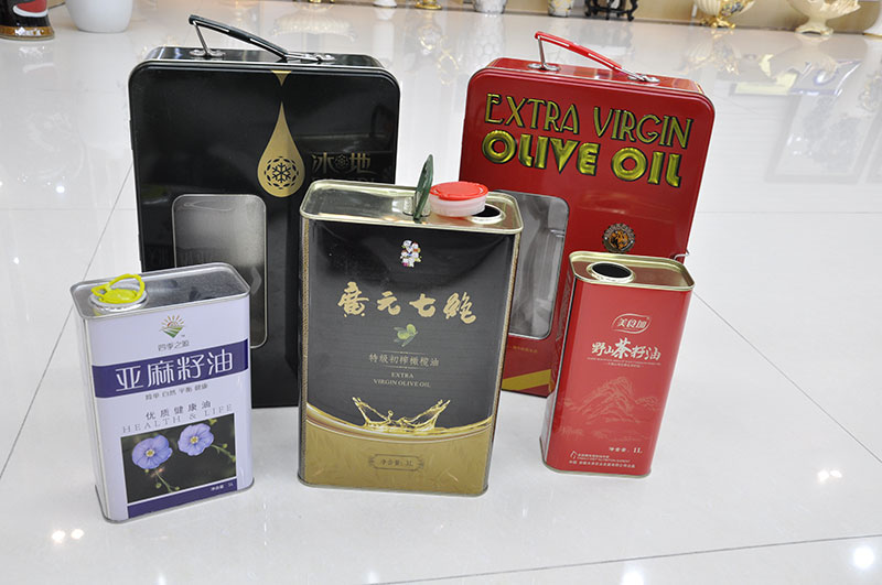 寧夏食用油廠家，現(xiàn)在有客戶定有1升，和3升，亞麻油鐵罐包裝和菜籽油鐵桶包裝能做嗎？